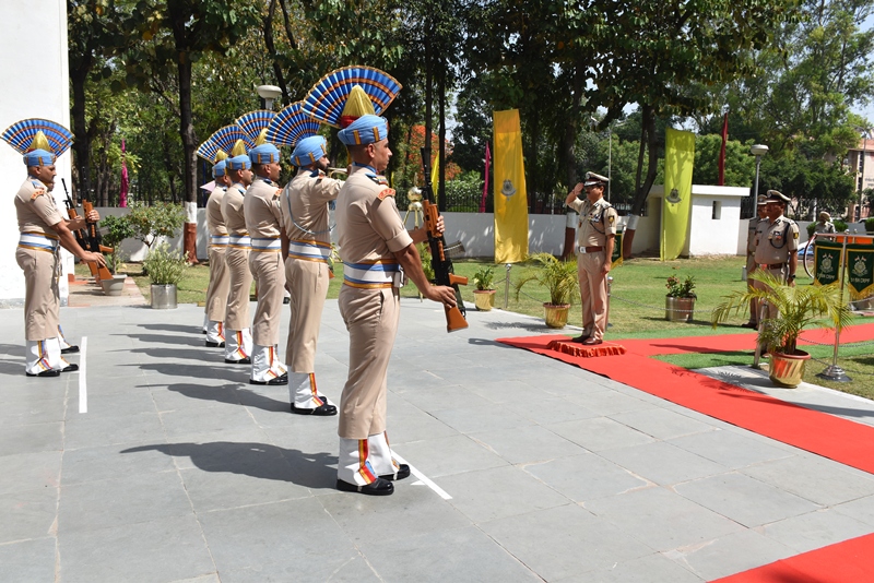   महानिरीक्षक पउसे द्वारा 51 बटालियन चंडीगढ़ का निरीक्षण